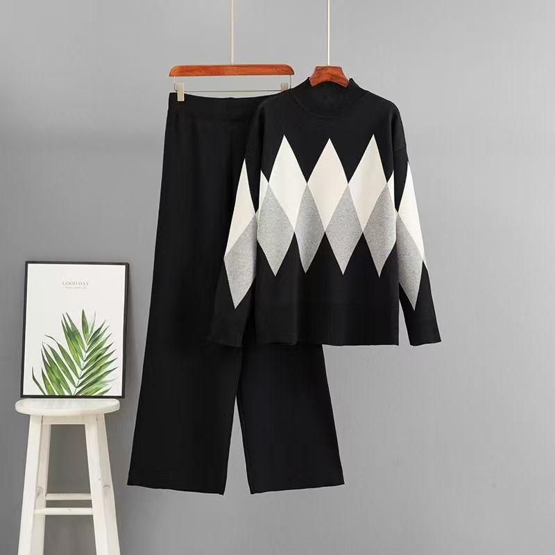 

2026 Spring European Fashion Set: Loose Round Neck Sweater and Casual Wide-Leg Pants Two-Piece. XL