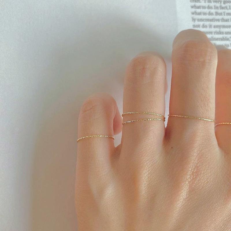 Minimalistický tenký prsten 925 Sterling Silver Pozlacený 14K Zlatem pro Ženy Korejský Módní Stackable Prsten