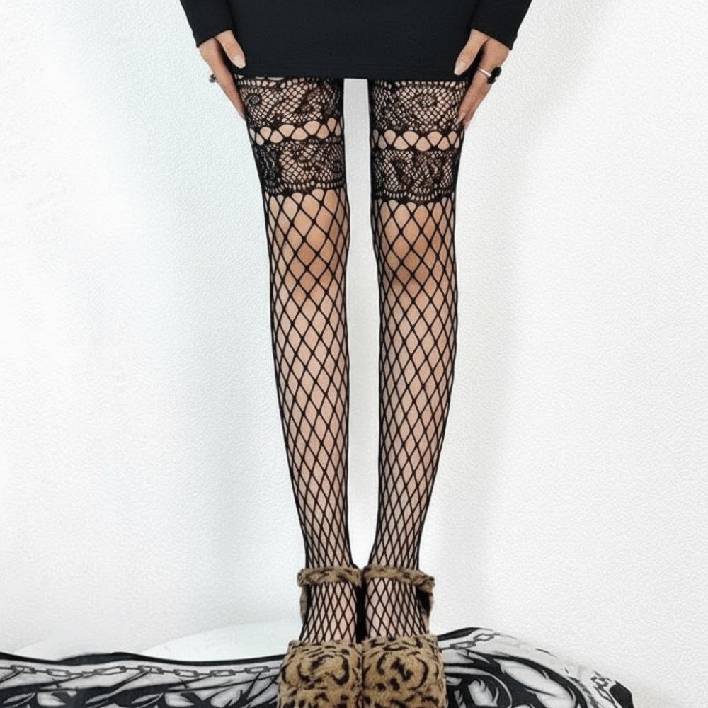 Vintage Thin Mesh Fishnet Stockings Large Mesh Hollow Design Mesh Tights Jacquard Lace Nylon Material Pantyhose Gothic Style One Size чёрный