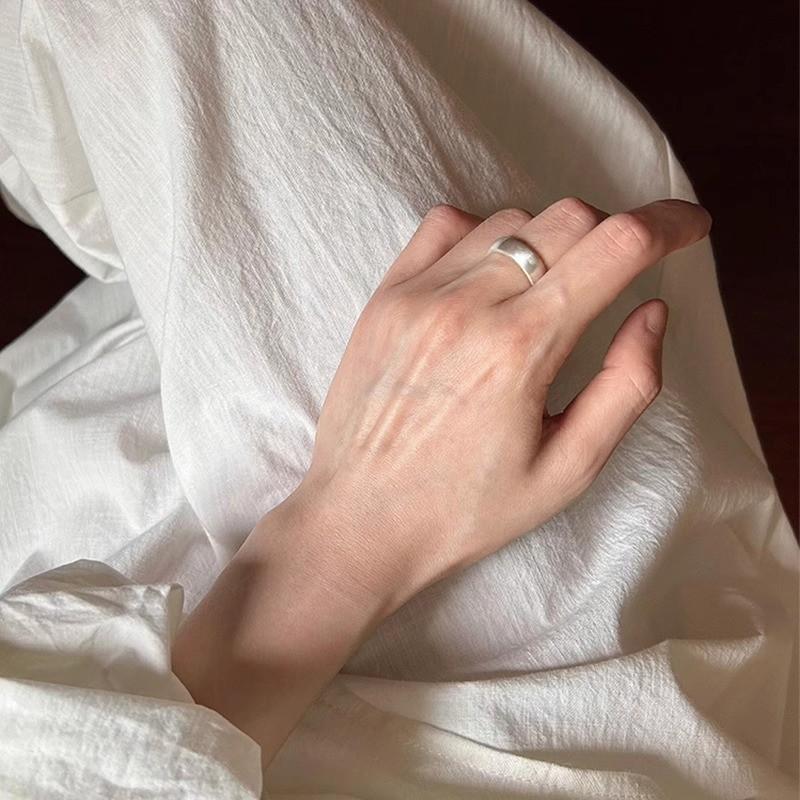 Medieval Brushed Diamond-encrusted Zircon Ring for Women Does Not Fade, Light Luxury and Versatile Open Index Finger Ring Jewelry.