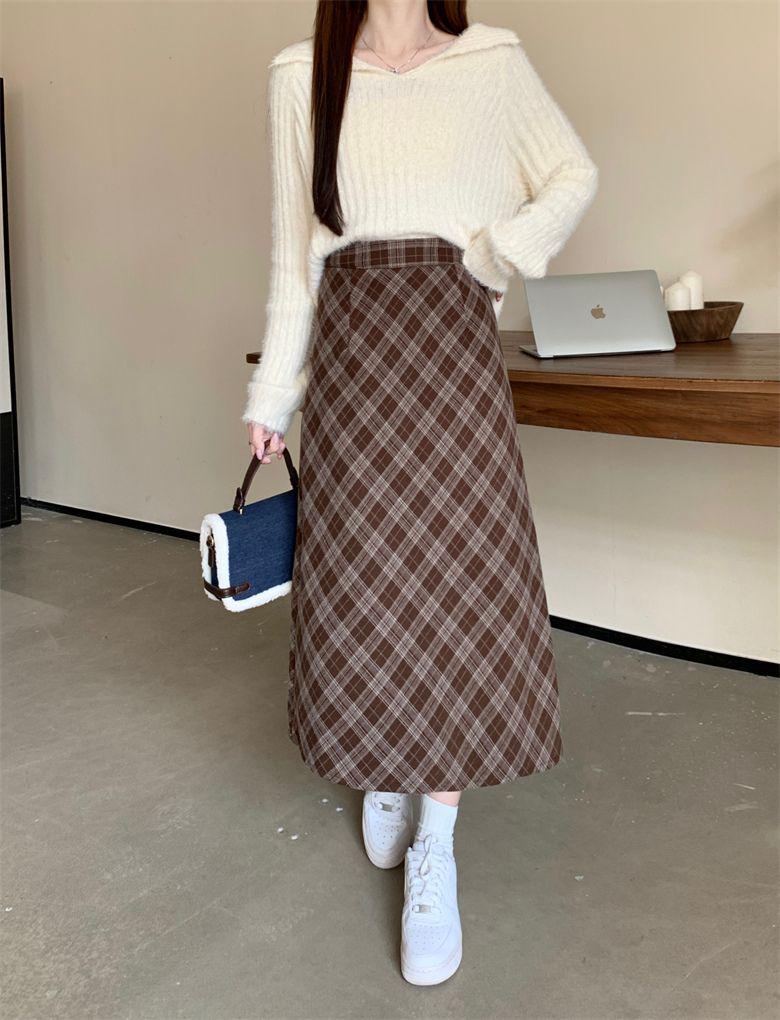 Retro Plaid Maillard Women's Slimming Velvet A-Line Skirt - Elegant Autumn/Winter Bodycon Style