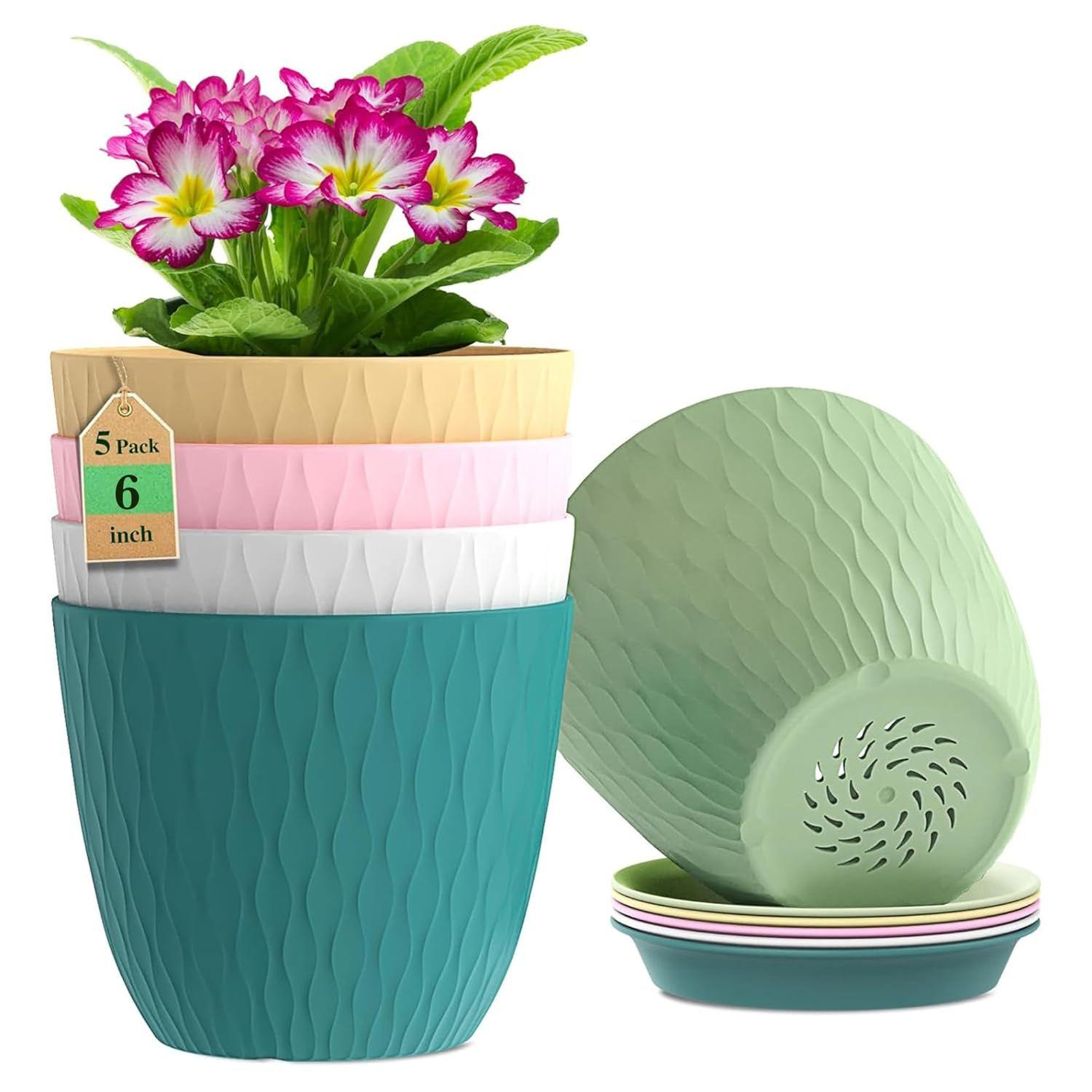 

Набор из 5 пластиковых цветочных горшков 6 дюймов для комнатной и уличной террасы, сада, декоративные кашпо для растений с дренажными отверстиями и подходящими поддонами, прочные 6 INCH
