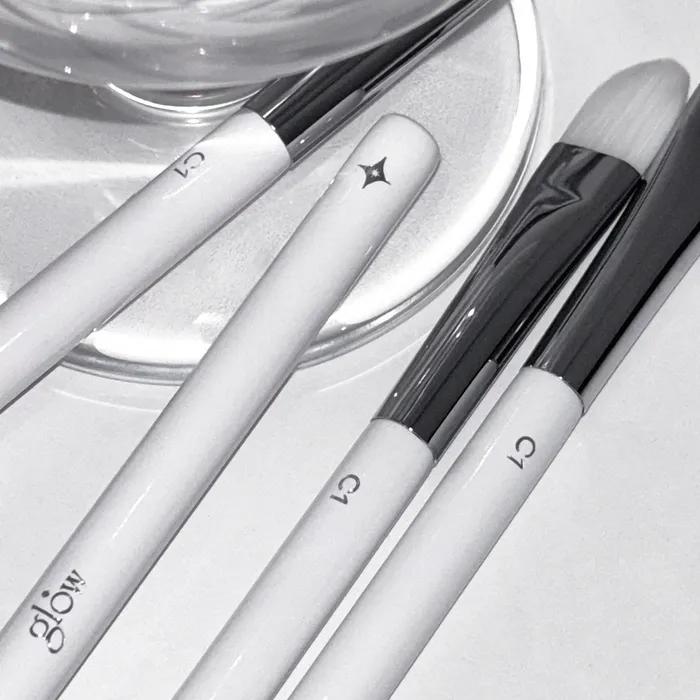 Flacher Concealerpinsel #c01