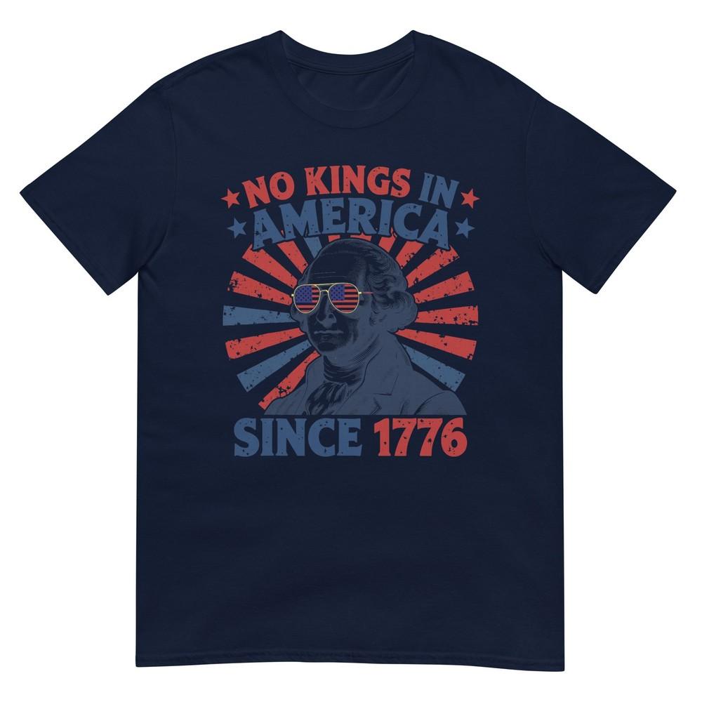 No Kings In America Since 1776 Distressed Flag Usa Vintage TShirt S