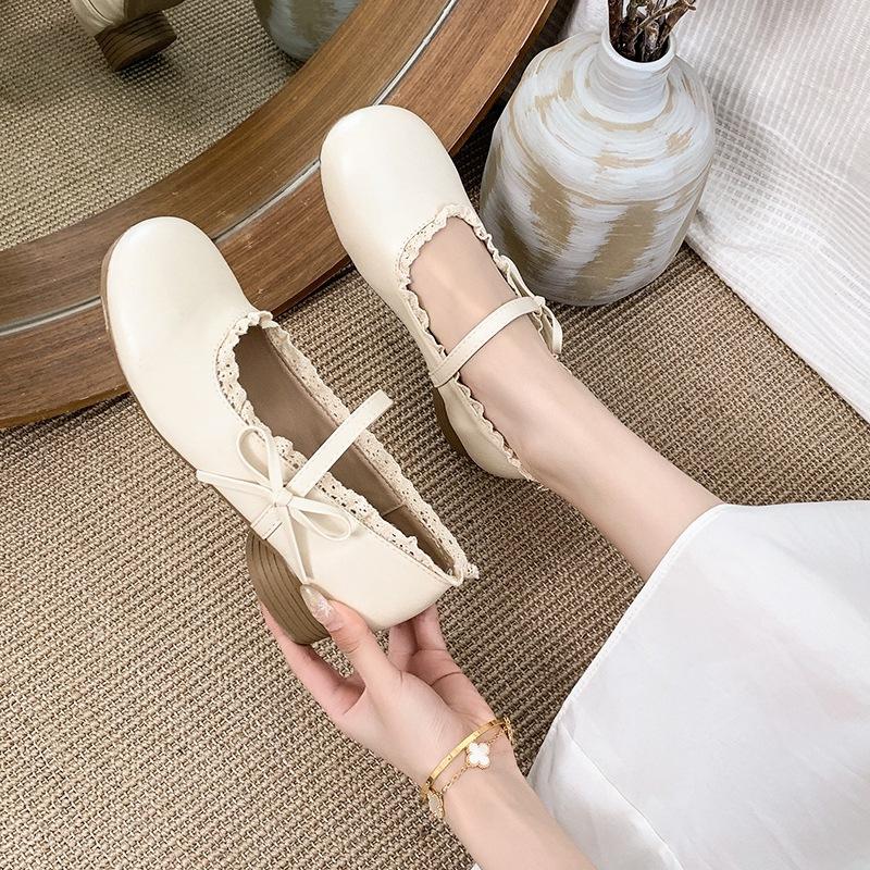 French soft leather Mary Jane women's shoes 2025 summer new retro gentle temperament with skirt thick heel light mouth single shoes
