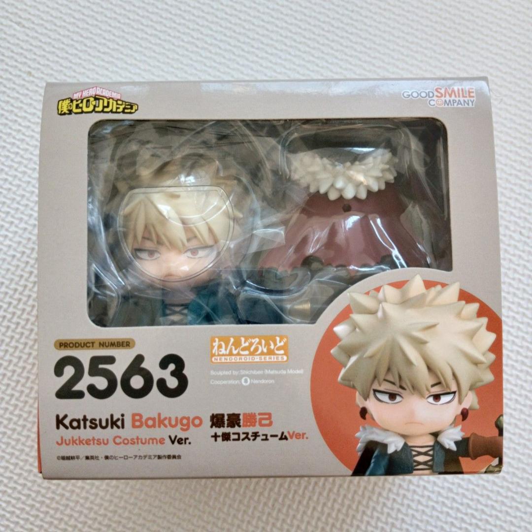 

[Б/У] Нендороид Бакуго Кацуки: Десять великолепных костюмных версий