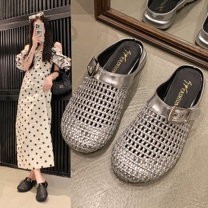 Fashion New 2025 Designer Sandals Water Diamond Rivet Shoe Women Flats Sandals Comfortable Lightweight Sandals Women Zapatos De Mujer