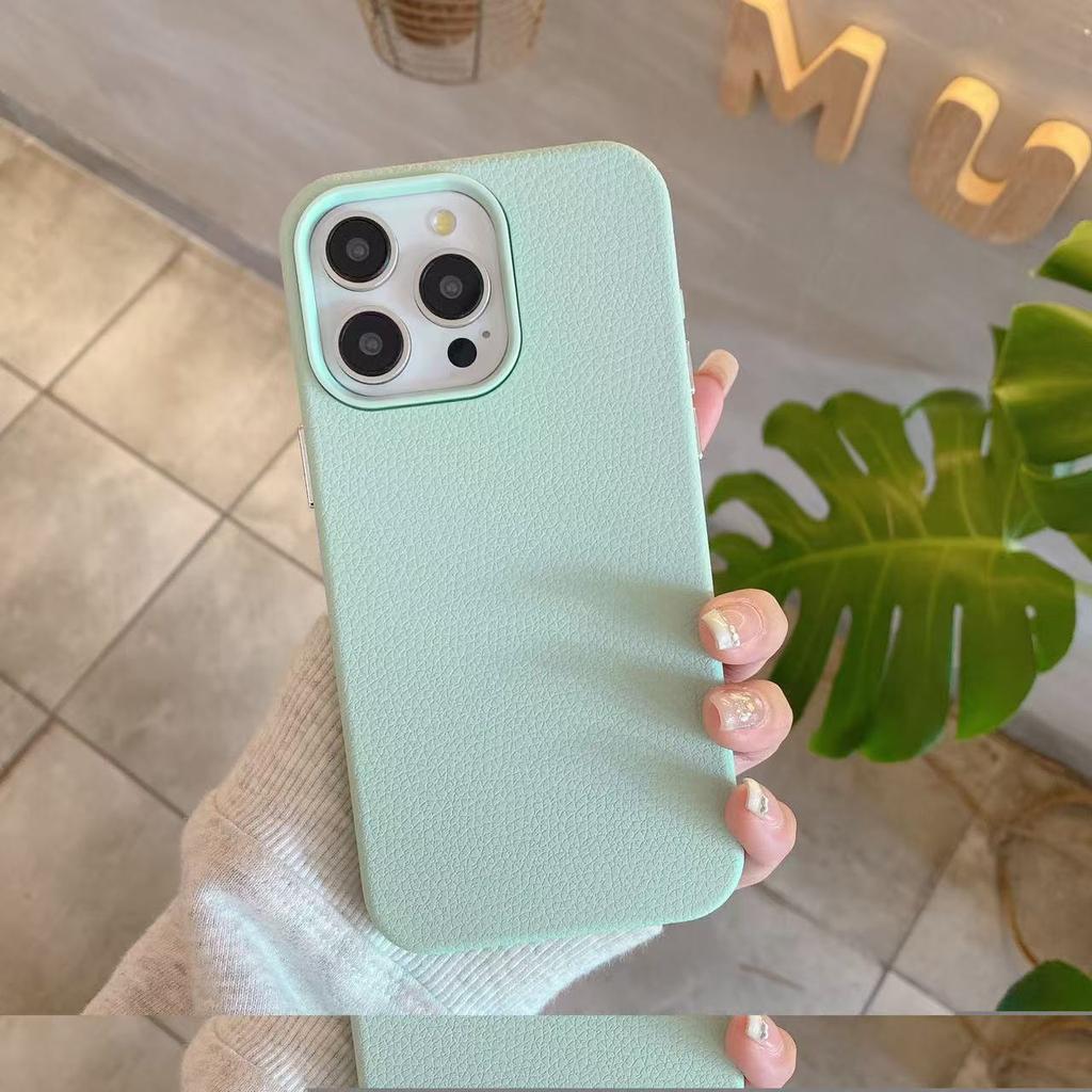 The Two-in-one Leather Pattern Is Suitable for Apple 16E Skin-feeling Anti-drop Mobile Phone Case iPhone16Pro Simple Non-slip Protective Case.