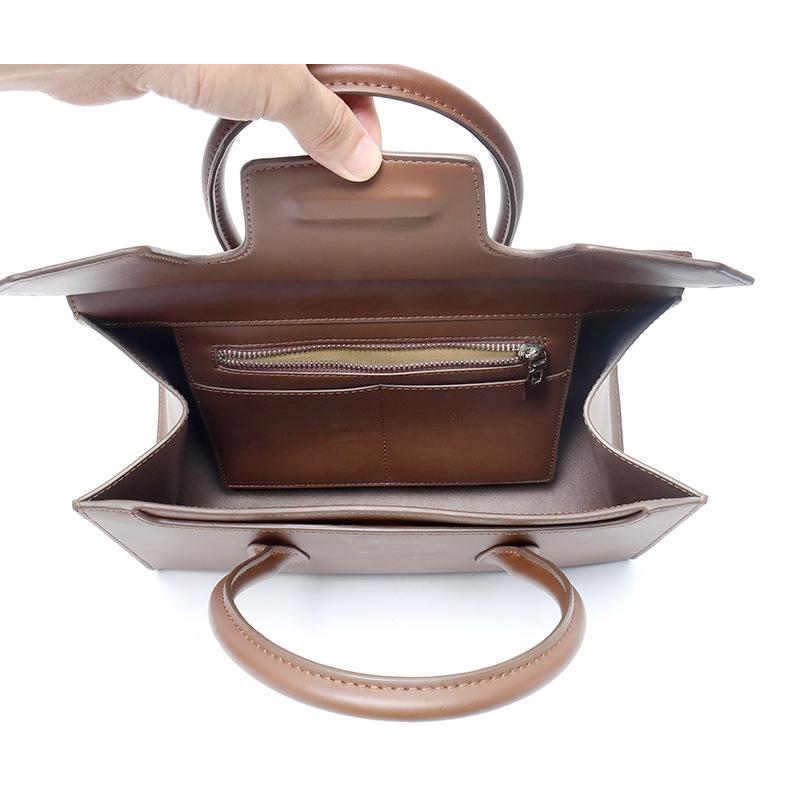 Fashion Cowhide Bag Light Luxury Large Capacity Retro Shoulder Messenger Commuter Leather Handbag Women
