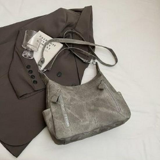 

Женская сумка-тоут большой вместимости для поездок на работу, 2025: Трендовая модная наплечная сумка с нишевой текстурой серый
