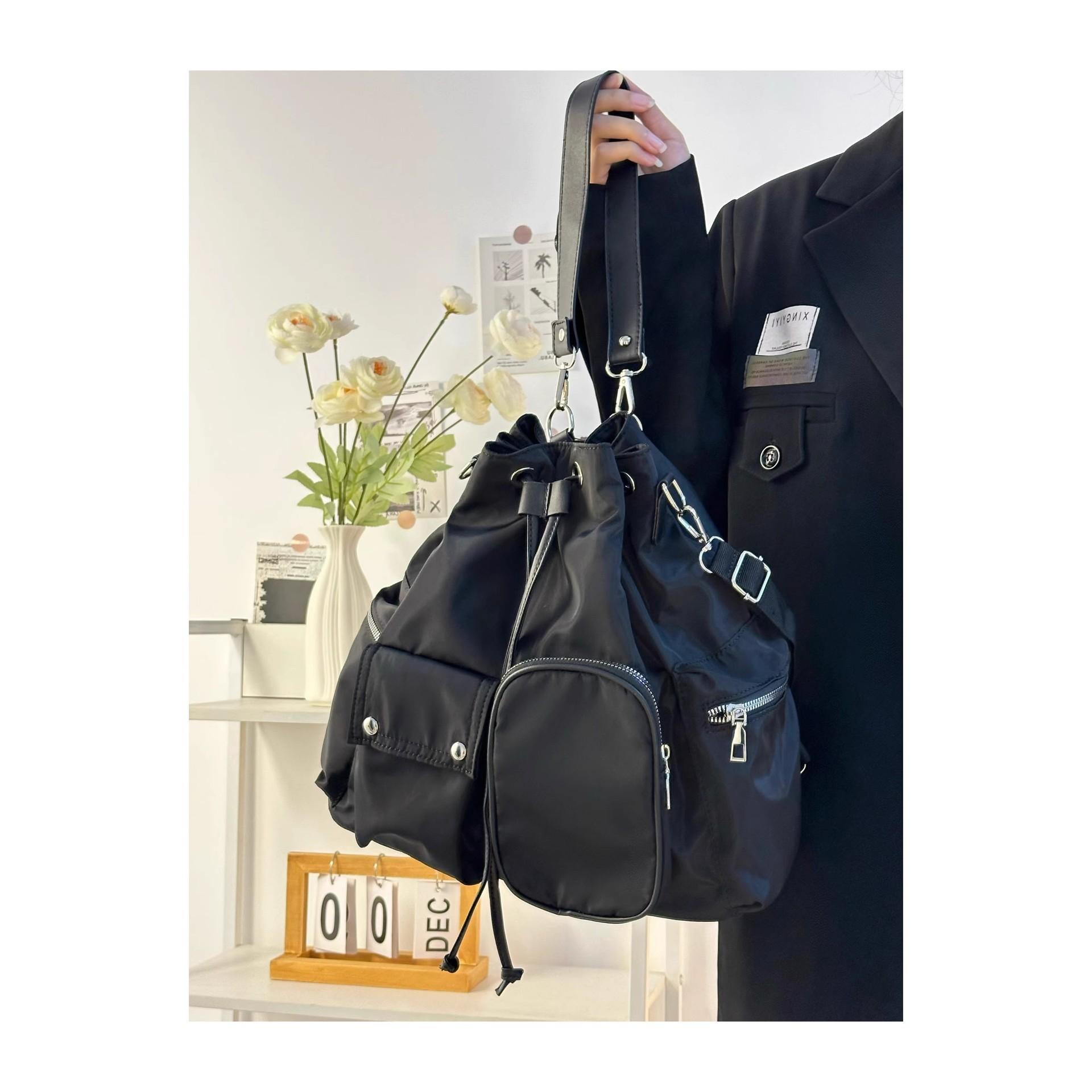 

Новый рюкзак-тоут с карманом на шнурке, дизайн для通勤, крутой на плечо, студенческий, на плечо чёрный