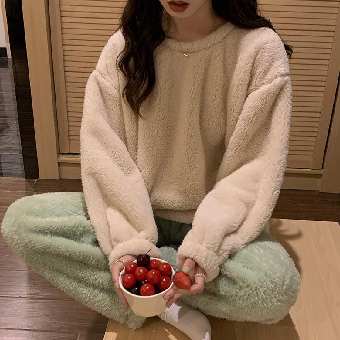 Autumn/Winter Coral Velvet Pajamas for Women Warm Casual Flannel with Velvet Thickened Can Be Worn Outside The Home Suit
