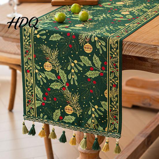 Durable Table Runner Christmas Runner Decorative Stitching Decoration Protects from Hot Spill