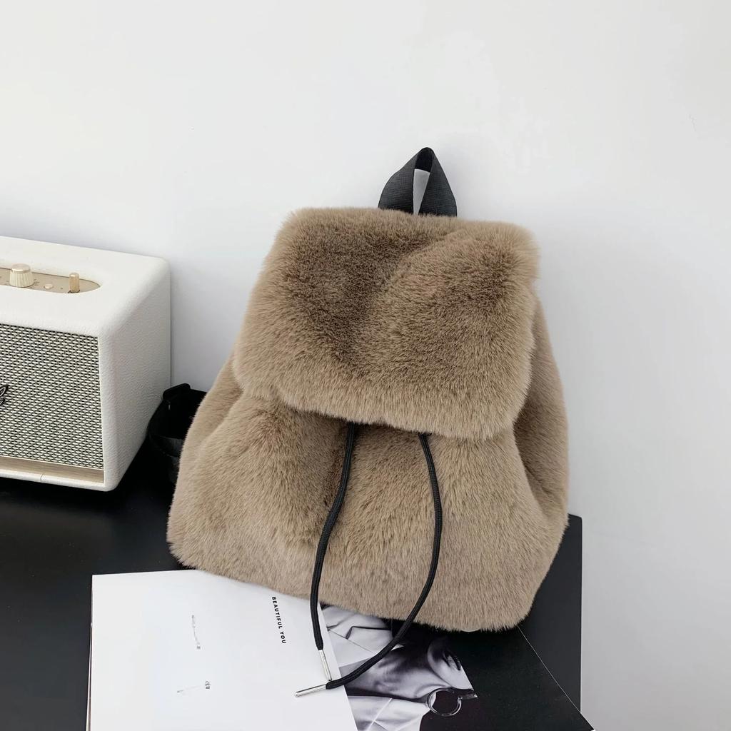 Solid Color Fake Fur Women's Backpack Fashi Large Capacity Plush Female Double Shoulder Bag Winter Girls Furry Tote Schoolbags