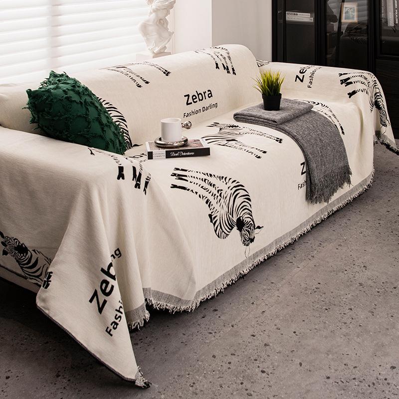 Простой четырехсезонный чехол для дивана из синели с защитой от кошачьих царапин — фото 4