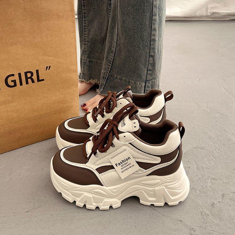 2025 Women's Autumn Height-Boost Sneakers: Small Size, Thick Sole, 9cm Lift