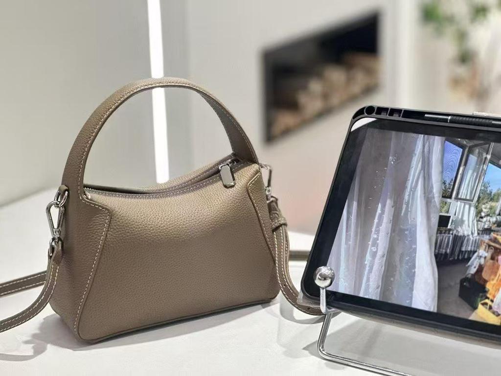 Genuine Leather Women's Versatile Small Square Handbag with High-End Feel and Large Capacity