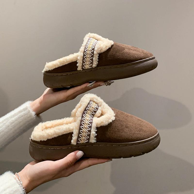 Модные пушистые тапочки на толстой подошве — фото 7