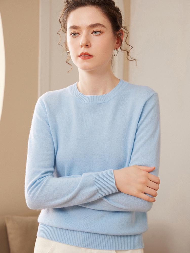 Women's Plus Size Cashmere Sweater - Round Neck, Loose-Fit, Knitted Pullover for Autumn and Winter