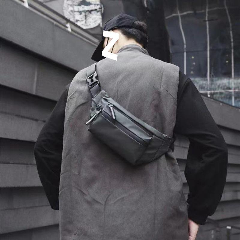 Men's Fashionable Korean Style Crossbody Chest Bag for Casual Outdoor Sports and Cycling