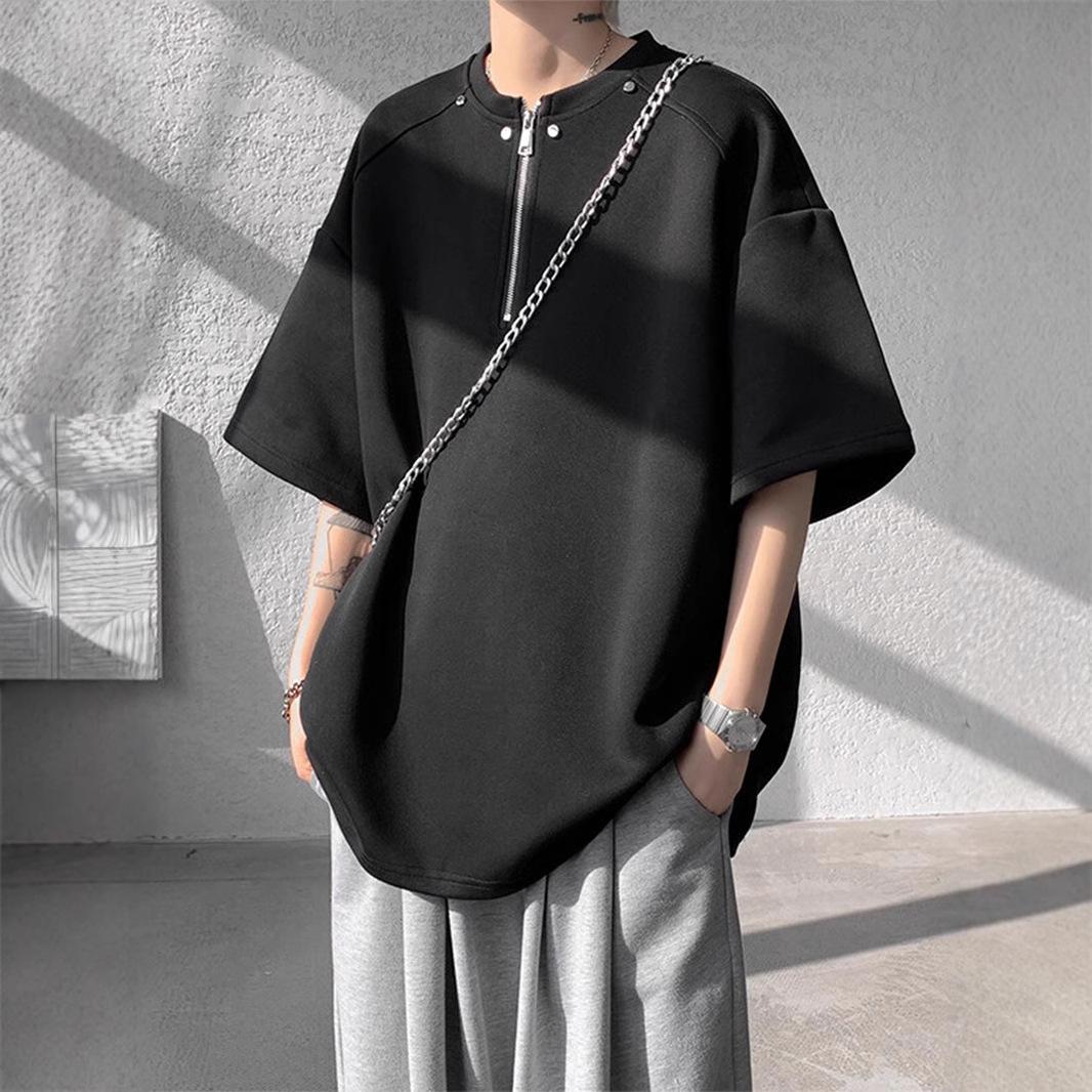 

Летняя мужская футболка-поло с коротким рукавом на молнии до половины, в стиле американского хай-стрит 2025 года – Стильный и универсальный повседневный топ XL чёрный