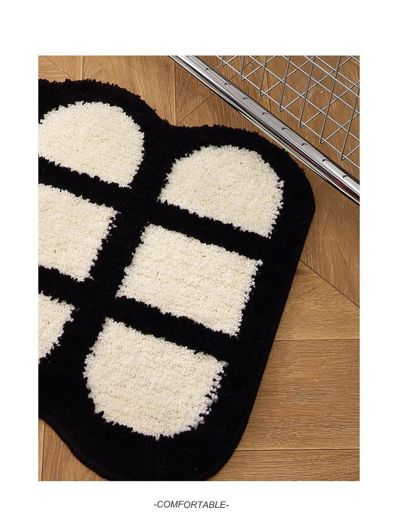 Checkered Non-Slip Absorbent Bathroom Mat - Thickened Bedside and Toilet Floor Rug