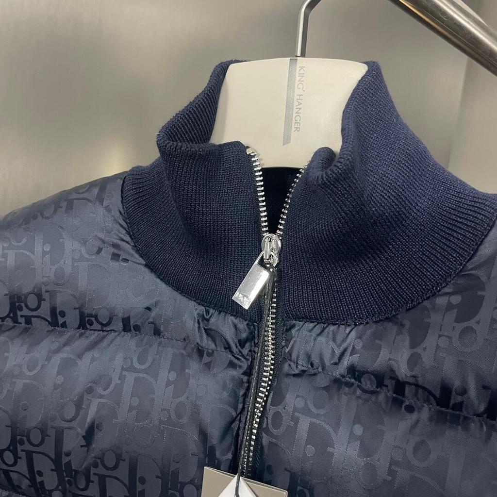D Brand Oblique Print Stand Collar Down Jacket - Winter Warmth for Couples