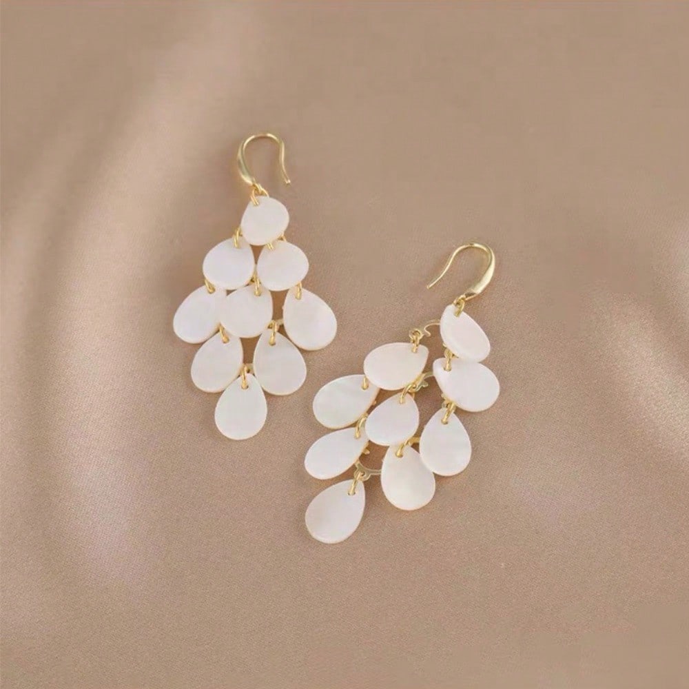 1 Pair Of Niche Design Shell Tassel Earrings, Retro High-End Temperament Earrings For Women