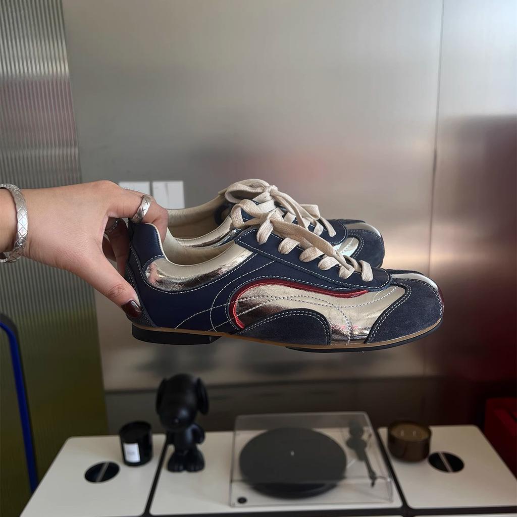 Fashion Tennis Lace-Up Hike Shoes Sneakers Cross-tied Comfort Casual Flats Shoes Woman High Quality Sport Shoes Female Sneakers