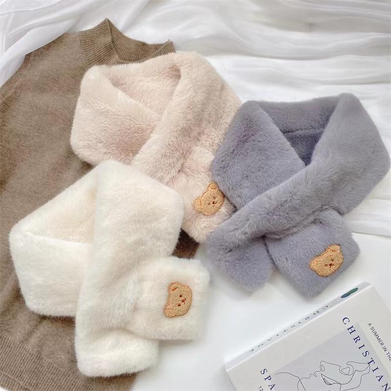 6-13L Szaliki z kreskówkowym misiem dla dzieci Zimowy jednolity kolor Miękki pluszowy Ciepły szalik na szyję Dziewczęcy casualowy Wiatroodporny krótki szalik