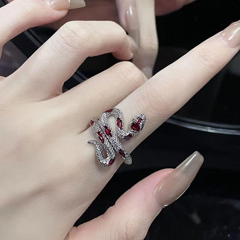 Wrapped Snake Epoxy Ring On Fingertips Cold Wind Slytherin Enamel Color Green Snake Court Female Index Finger Jewelry