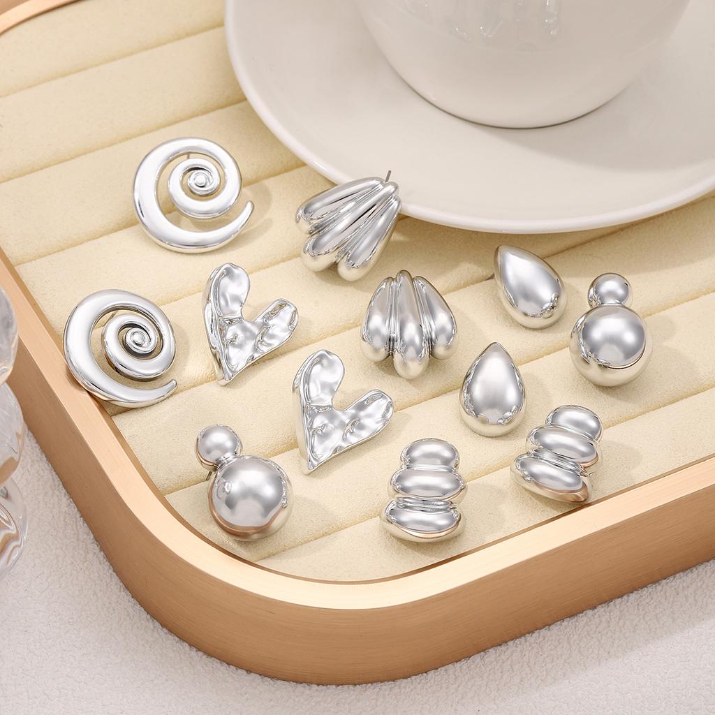 12 Stück Übertriene CCB Kugelohrringe Mode Glatte Wassertropfen Schraubohrringe für Damen Elegant Täglich Lässig Zirkon