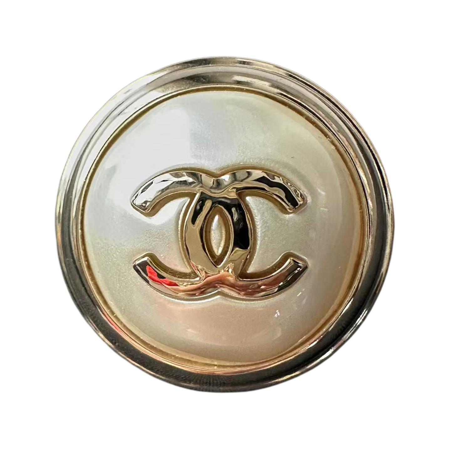 

Chanel Double C Design Brooch Unisex Accessories Gold ABG520-B22350-U4778 Gold