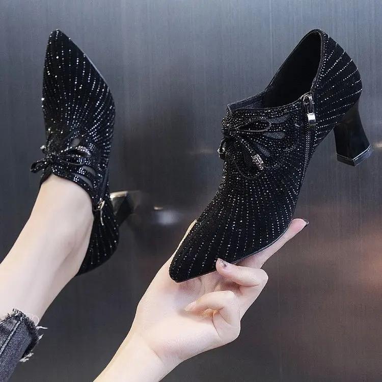 

Fashion Pointed Toe Heeled Pumps Women s Colored Diamond Bow Knot Shallow Mouth Zipper Thick Heel Shoes Women Shoes Chaussures Femme 34 чорний
