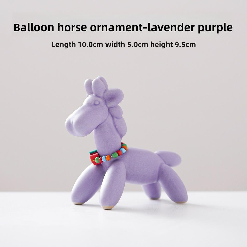 Nuova Statua Cavallo Palloncino in Ceramica Carina Compagno per il Tè Animale Domestico Stile Ins Alta Estetica Adorabile Regalo per la Festa dei Bambini Ornamento per Scrivania di Casa
