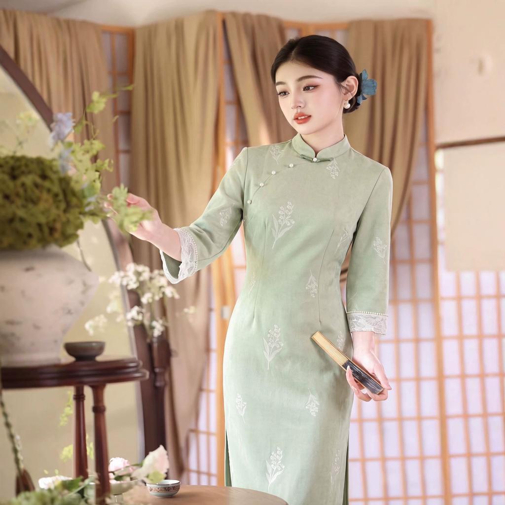 New Chinese-style improved cheongsam women's spring, autumn and winter green jacquard long dress retro daily slim and thin cheongsam