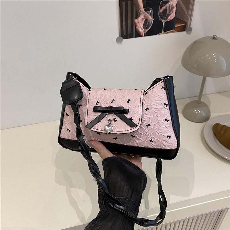 

Summer new fashion women s pleated dumpling bag casual student shoulder bag commuter messenger bag tide розовый