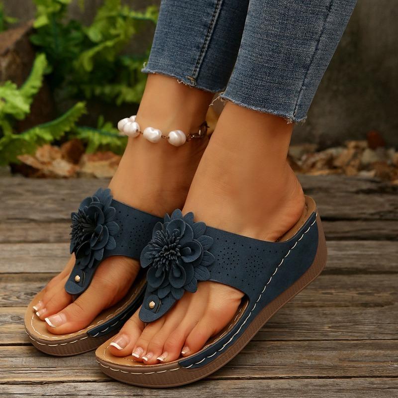 Flower platform flip-flops women's new summer fashion casual wedge heel pinch foot platform beach shoes