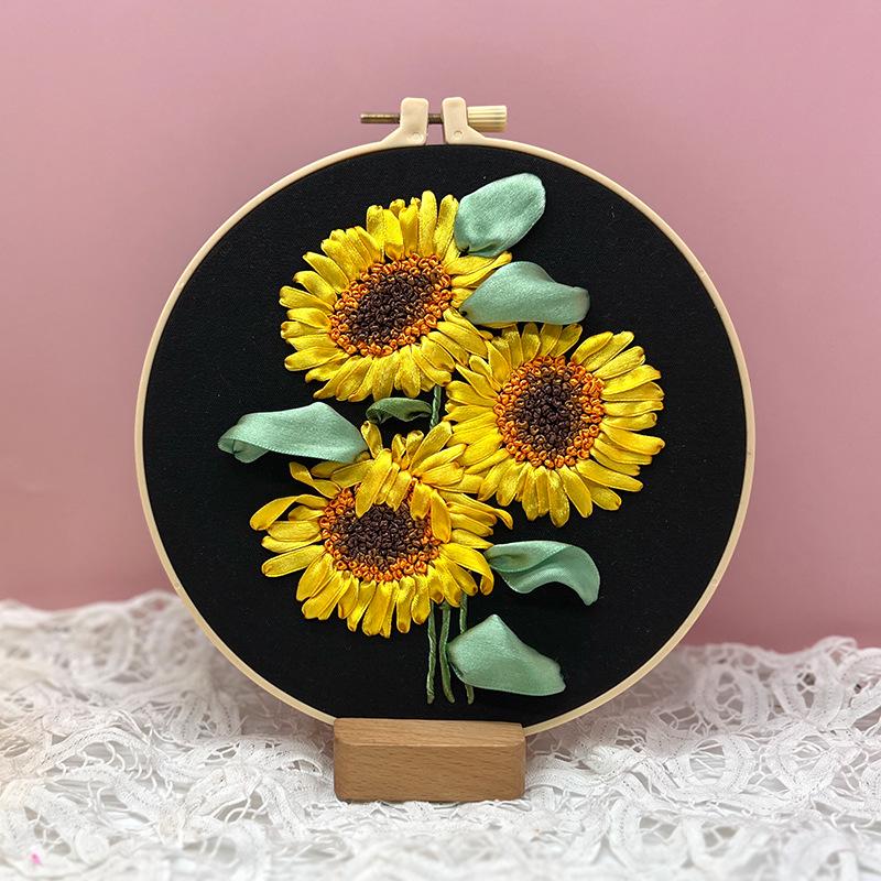 "Handmade 3D Sunflower Embroidery Kit: Creative DIY Hanging Décor"