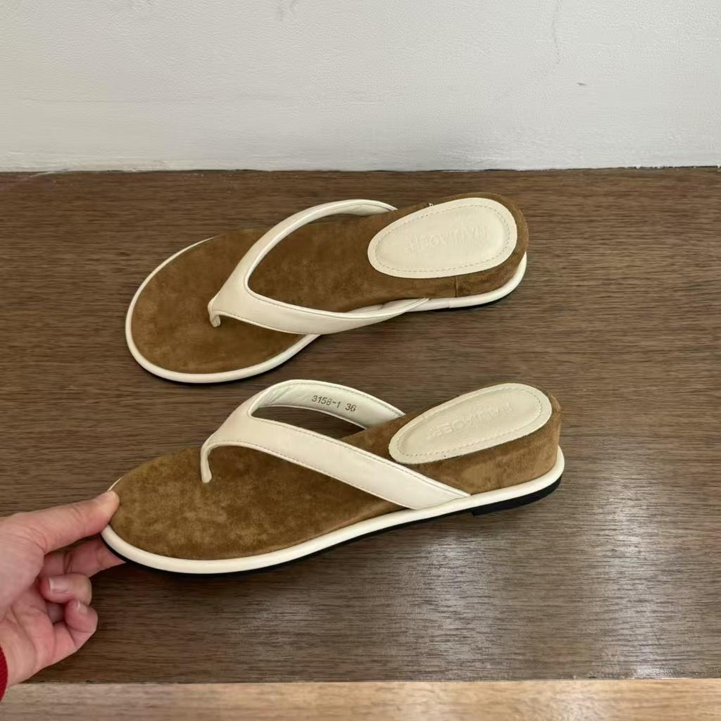 Wedge heel flip-flops shoes summer outer wear slippers 2025 new temperament versatile round head wedge heel high heel sandals women