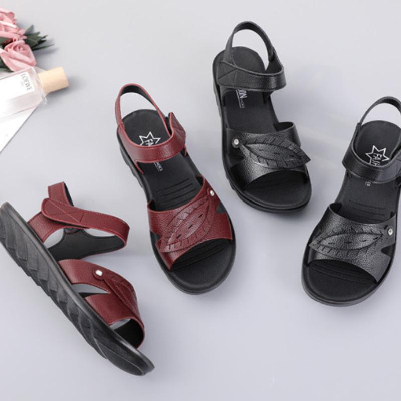 Summer Hot Selling Women Sandals Shoes Non Slip Soft Soled Beach Shoe Comfortable Casual Moms Shoes Hollow Platform Women Shoes