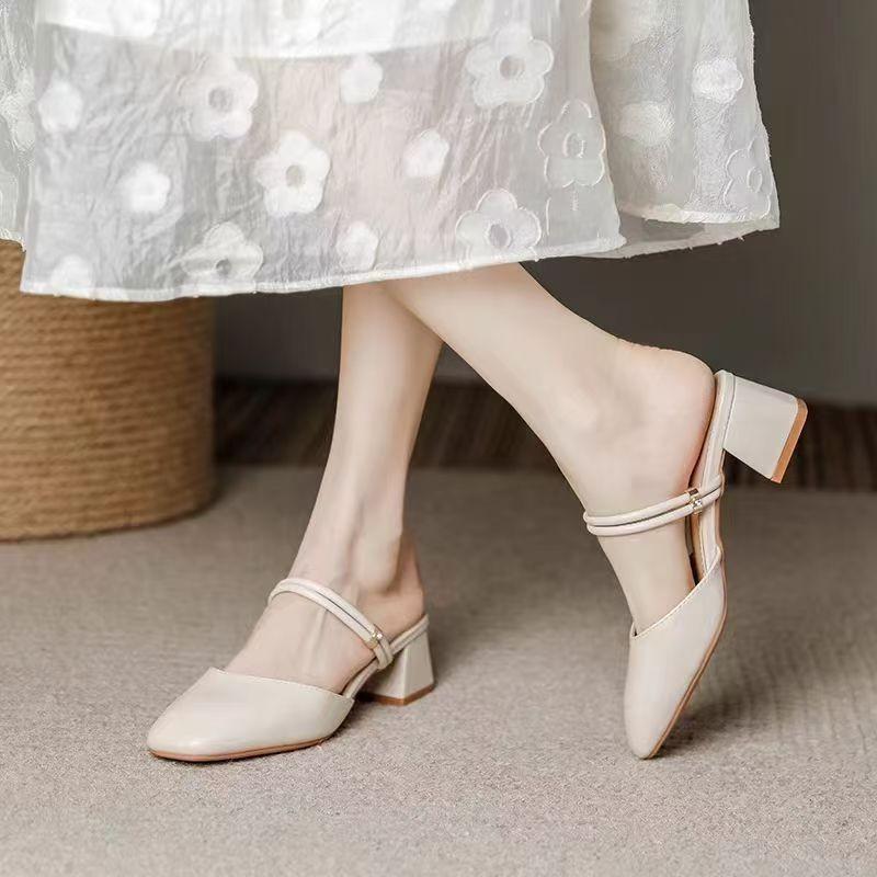 Soft leather lazy people wear two sandals with thick heels and half slippers, women wear medium heels and single shoes in summer