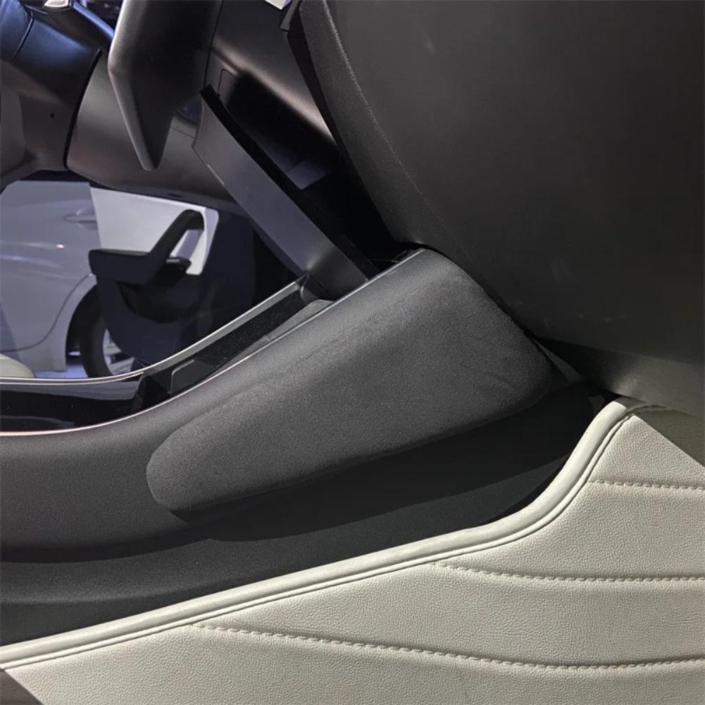 Car Knee Pad Suede Cushion Center Console Knee Pillow Leg Pad for Tesla Model 3/Y Thigh Support Auto Interior Accessories