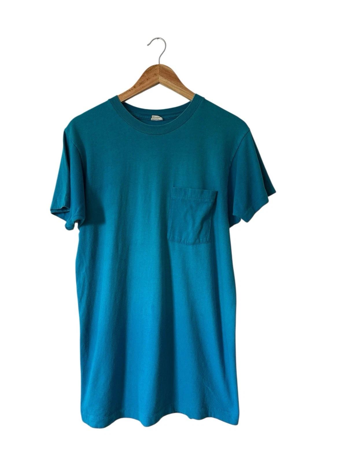 

Vintage BVD Blank Blue Pocket T Shirt Men’s Large USA Single Stitch 4XL
