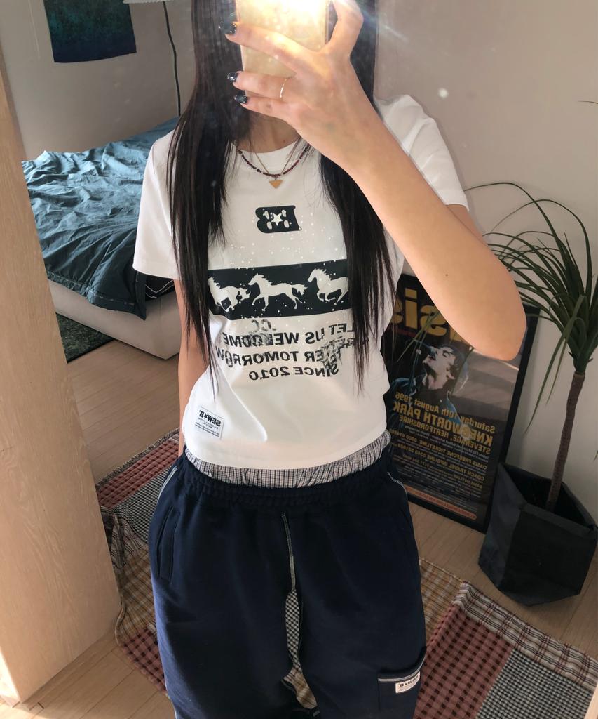 Ssobi B3 Semi-Crop Short Sleeve Tee [White]