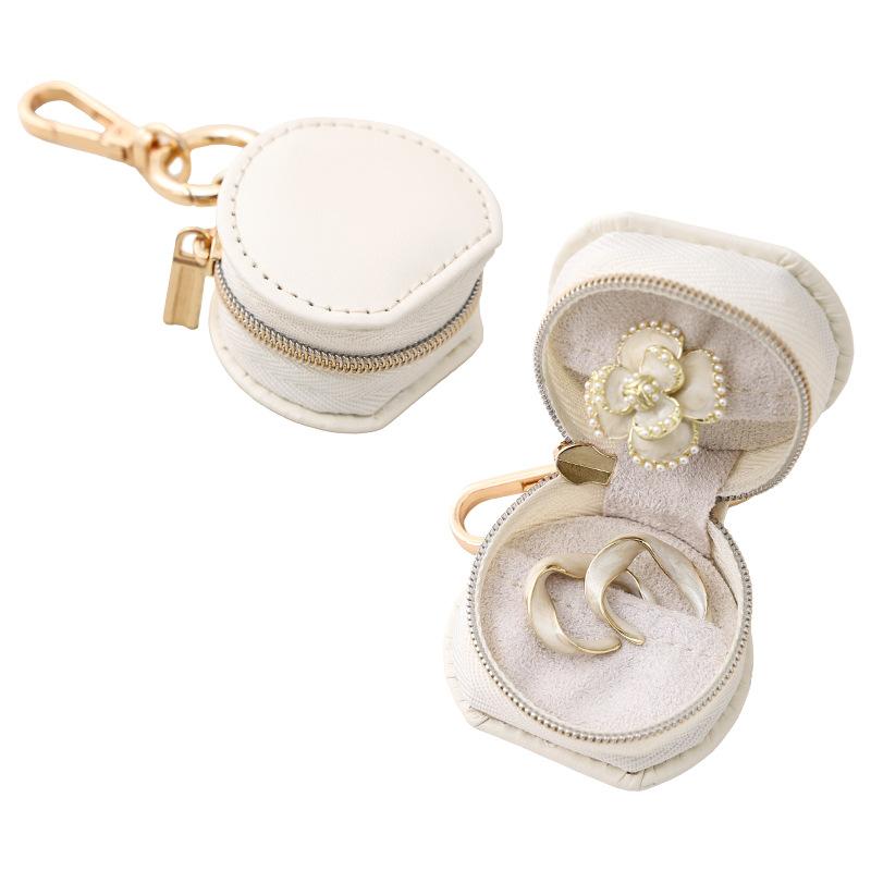 Portable Square Jewelry Pouch Mini Travel Box Anti-Scratch PU Leather Zipper Closure Keychain Compact Organizer Rings Earrings
