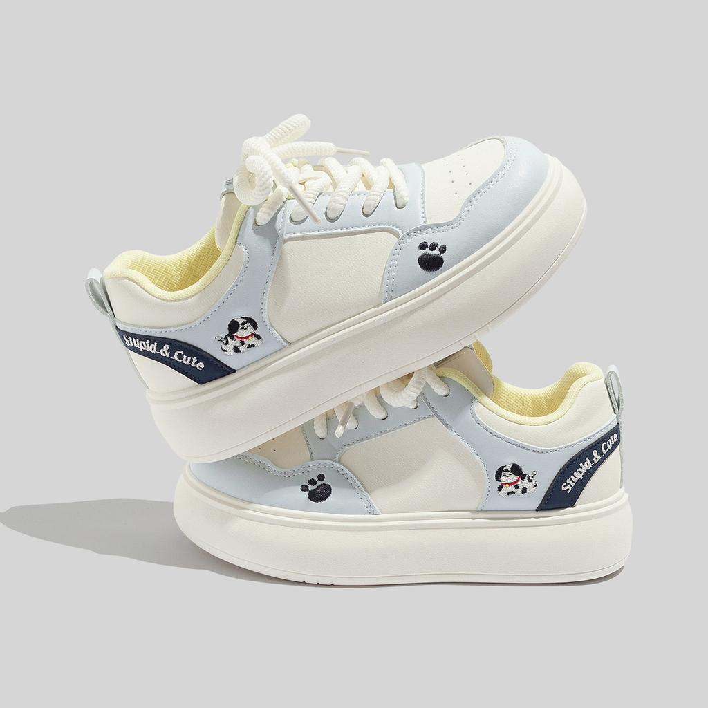 Glocke Cartoon Hundepfote Koreanische lässige kleine weiße Schuhe 2026 dicke Sohle Schuhe B2961