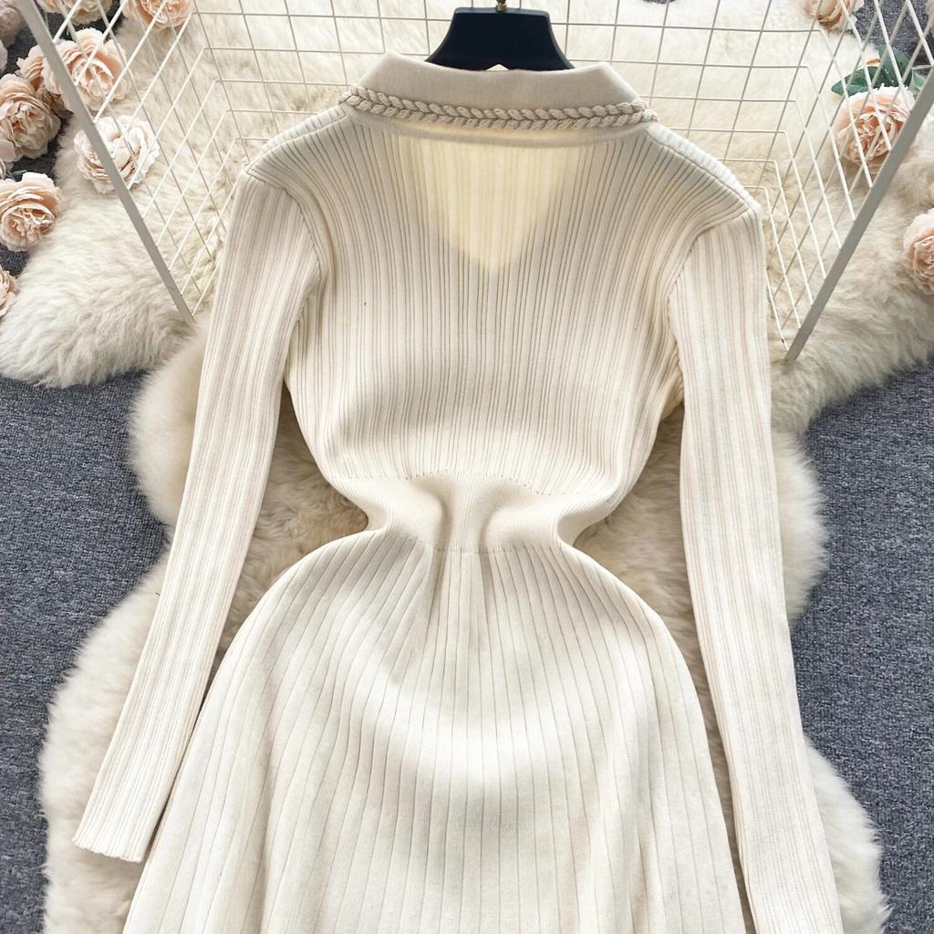 Strikket kjole Kvinner Høst og Vinter Ny High Sense Elegant midje Klem Slanking Temperament Lapel Genser Kjole