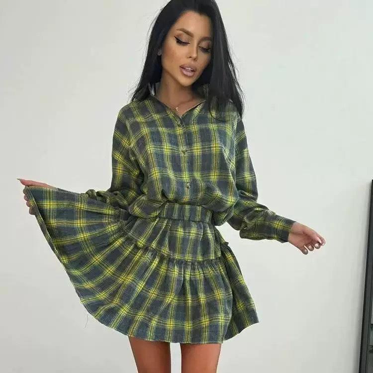 

2025 Women s Plaid Skirt Suit: Casual Lapel Shirt & Tie-up Pleated Skirt Set S зелений
