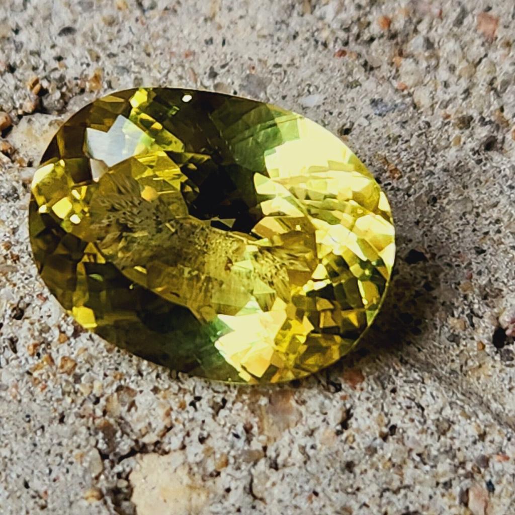 14 Ct Heated PITAMBARI Yellow Sapphire Oval Cut CERTIFIED Loose Gemstone